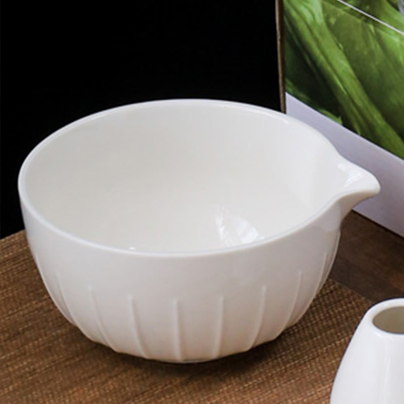 Japanese Matcha Bowl, Ceramic Bowl for Matcha,ceramic sgraffito pattern，18oz，With Pouring Spout